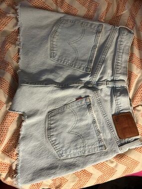 Premium Waterless Button Fly Levi’s 501 S Cutoff Jean Shorts Size 27
